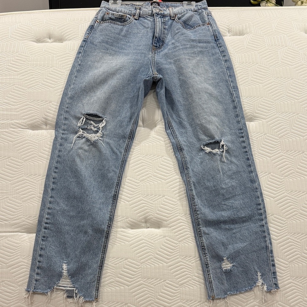 BDG Cowboy Jean Light Wash Distressed